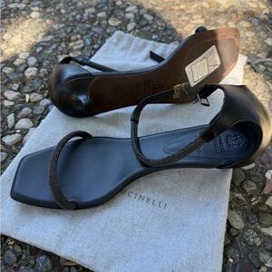 Brunello Cucinelli 9 never worn